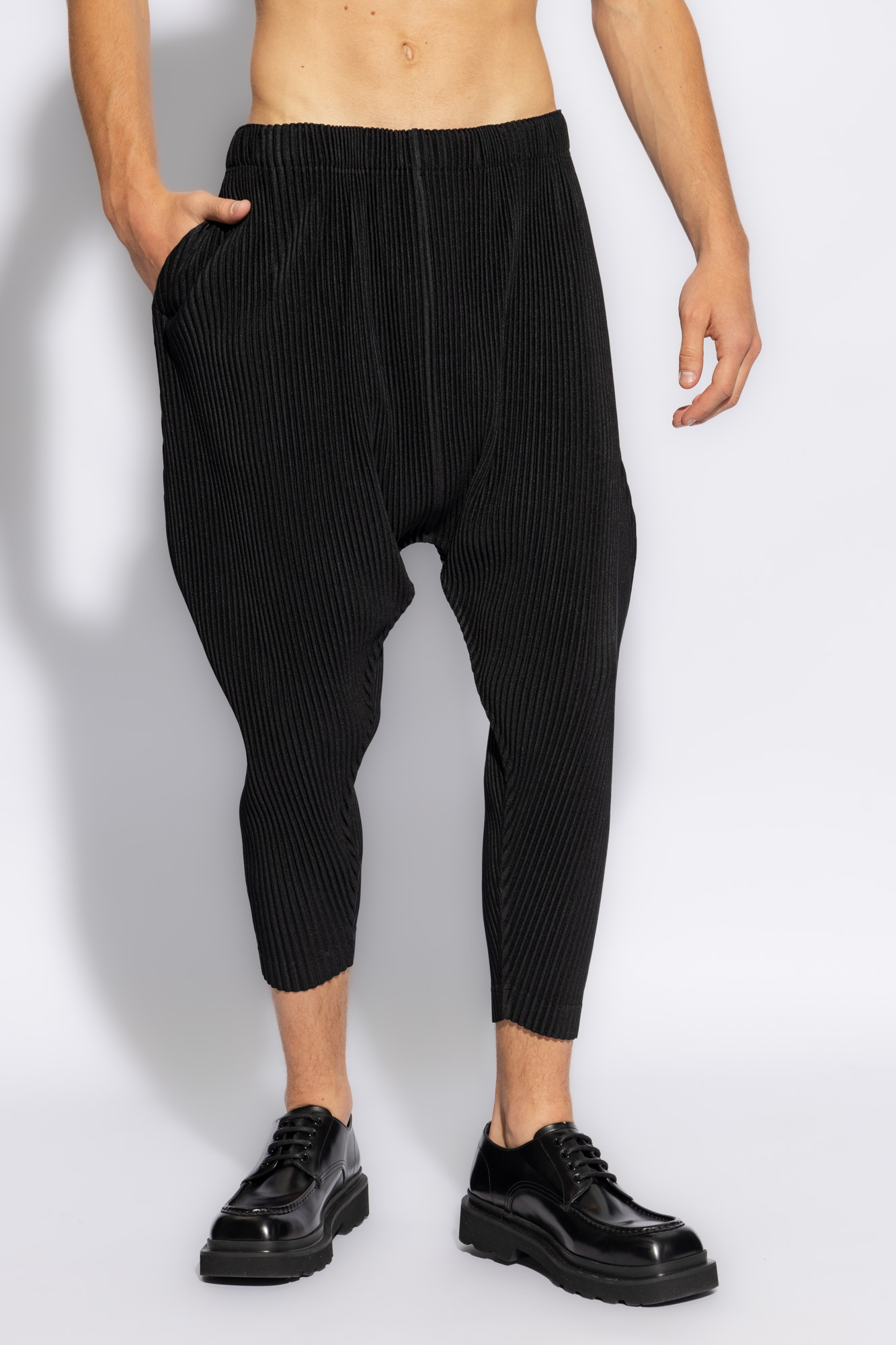 Blue Dneim Shorts With White Coating - Black Pleated
